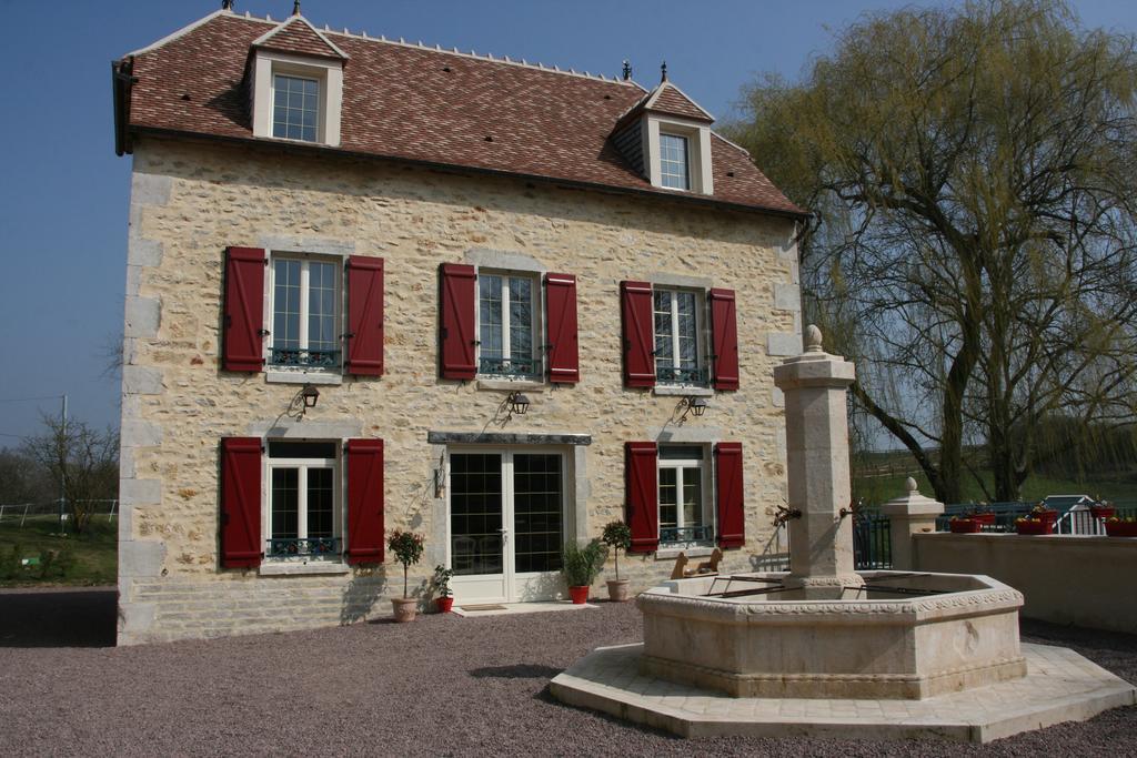 Moulin De Petoulle Hotel Charenton-du-Cher Bagian luar foto