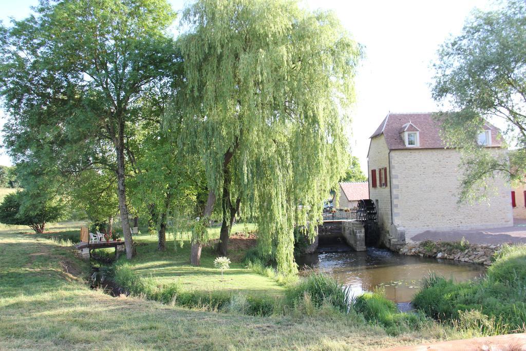 Moulin De Petoulle Hotel Charenton-du-Cher Bagian luar foto